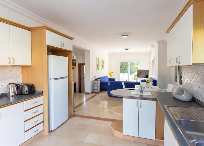 Nando Walk Tomerit Park & Kaya Palazzo By Hk *