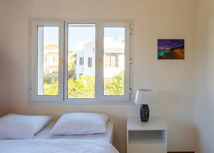 Nando Walk Tomerit Park & Kaya Palazzo By Hk